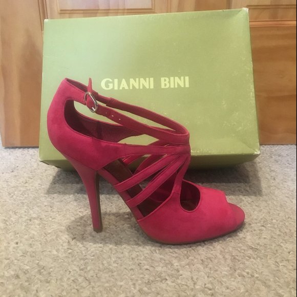 Gianni Bini Zodiac Pumps - Picture 3 of 7